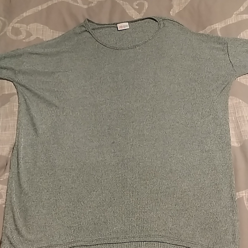 Sliver grayish medium irma, ribbed